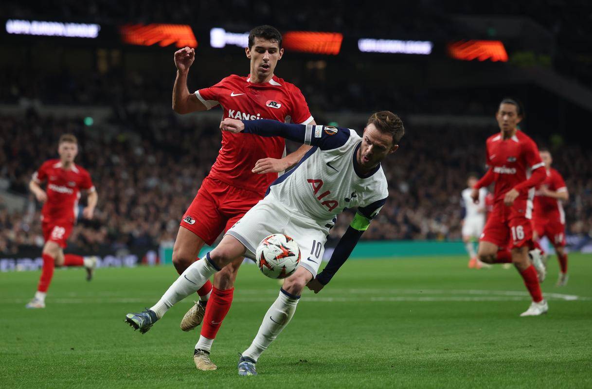 热刺中场发挥出色，战胜强敌