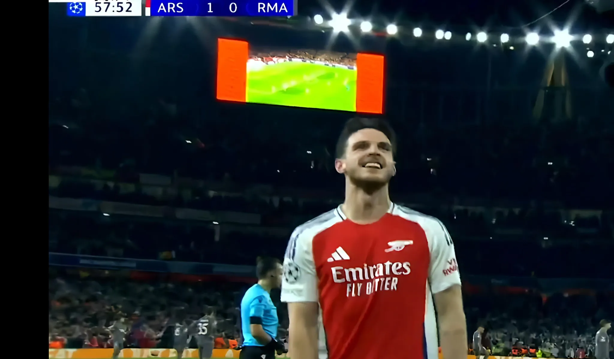 阿森纳球星努巴里转会加盟法兰克福,德国之行引发球迷热议 阿森纳球星努巴里转会加盟法兰克福,德国之行引发球迷热议