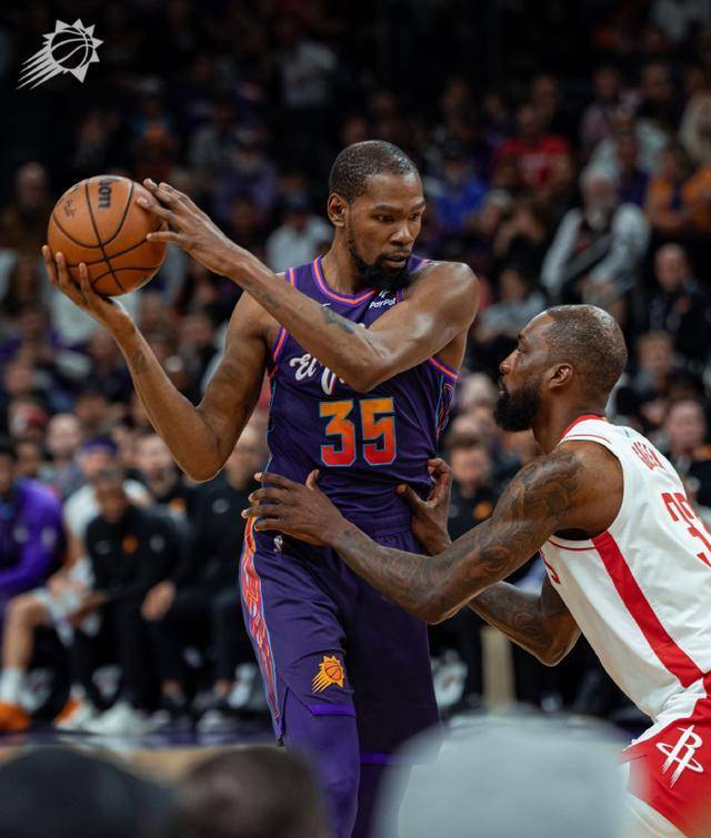 包含太阳大胜活塞,布克贡献全场最高得分的词条 包含太阳大胜活塞,布克贡献全场最高得分的词条