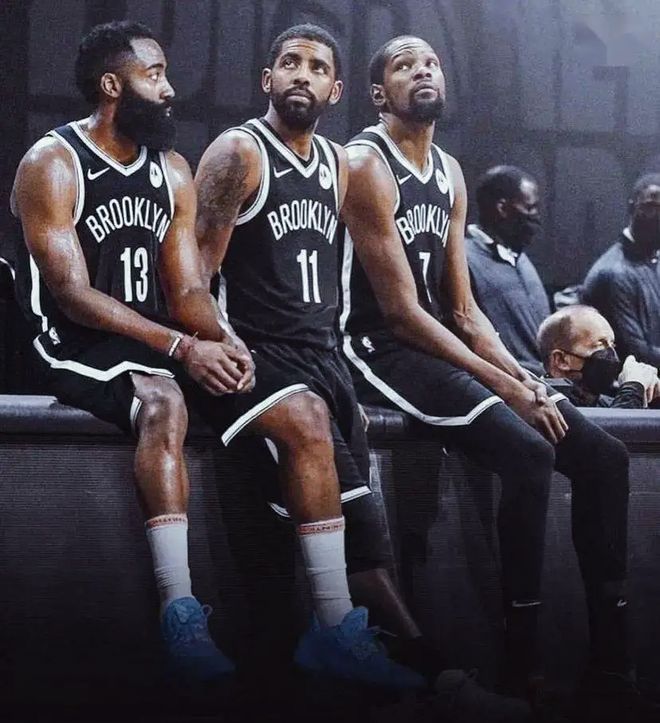 篮网客场擒雄鹿，哈登贡献三双数据