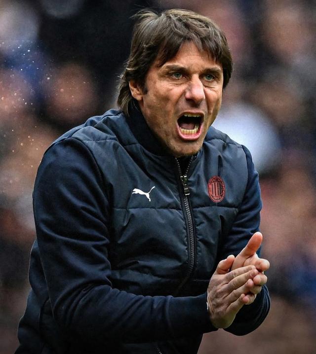 国米官宣主帅孔蒂下课！